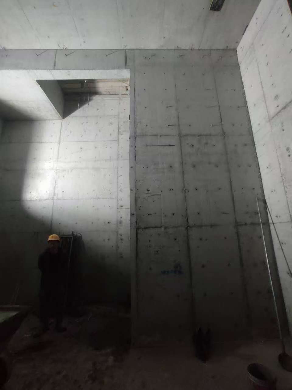 营口墙上开槽钢筋断了有影响吗